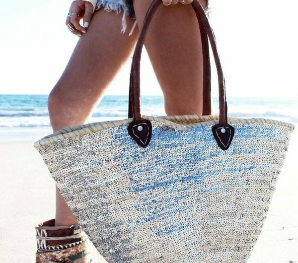 Straw handbags